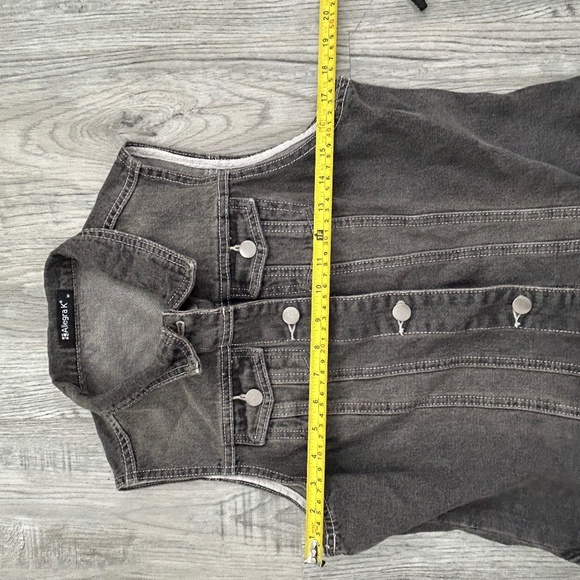 Allegra Black Denim Button Up Vest Sz M - Picture 6 of 9